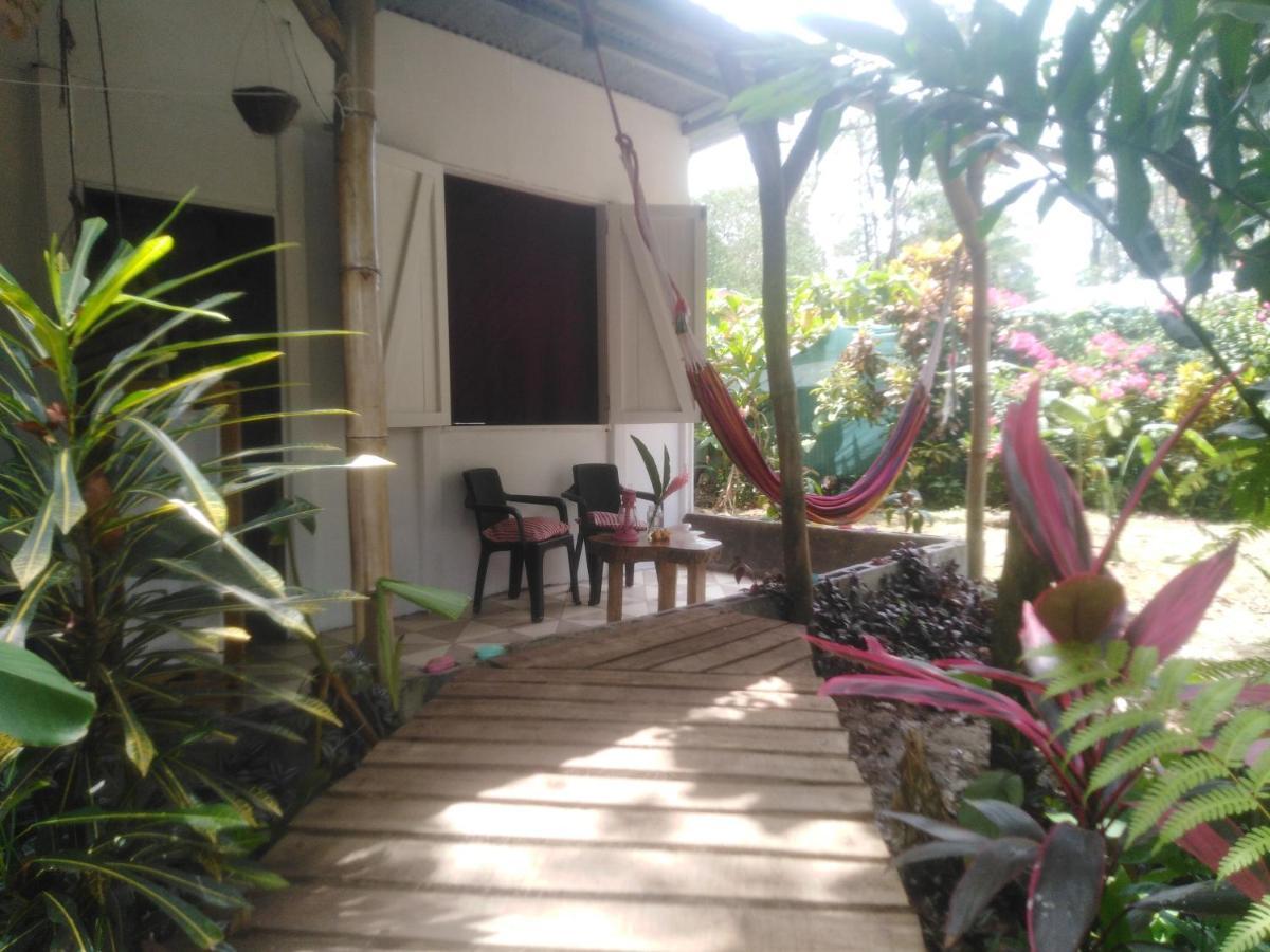 El Faro 13 De Puerto Viejo Hotel Puerto Viejo de Talamanca ภายนอก รูปภาพ